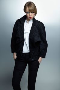 edie_karl_lagerfeld_aw12_vogue_1280_14.jpeg