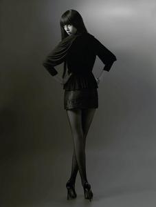 edie_madame_figaro_dec11_12_madamelefigaro.jpg