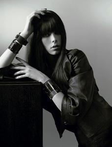 edie_madame_figaro_dec11_18_madamelefigaro.jpg