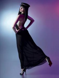edie_madame_figaro_dec11_19_madamelefigaro.jpg