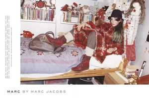 edie_marc_by_marc_jacobs_aw09_tfs_9.thumb.jpg.88365838f0a7d9f3268e07e749eedbe3.jpg