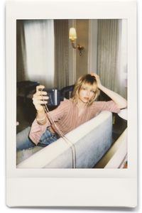 edie_michael_kors_aw17_missvogue_bts_vogue_1280_2.jpeg