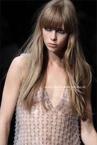edie_paco_rabanne_ss13_trendystyle.thumb.jpg.e2dd84033559c026d30dd471b843aadf.jpg