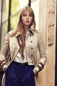 edie_puro_encanto_british_dec_11_vogue_mexico_8.thumb.jpg.9f34518d624a07fb1fab724d3b981457.jpg