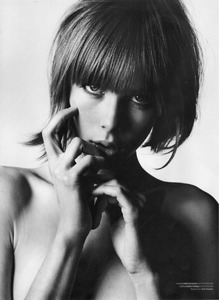 edie_saint_laurent_2013_by_hedi_slimane.thumb.jpg.3fa8c9eb9ffefd651f4235e91e0af1c4.jpg