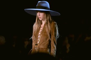 edie_saint_laurent_ss13_dazed_1.thumb.jpg.a480b11219b2d1cd481cbaefbe3aa6ce.jpg