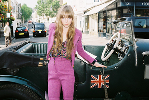 edie_tank_summer11_outtakes_viktorvaultier_3.jpg