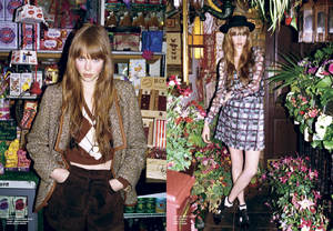 edie_tank_summer11_wefashionyou_3.thumb.jpg.ba9452c2977a3cbc5f1a3feedf9d903c.jpg