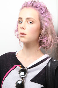 edie_thakoon_ss12_stylebistro_2.thumb.jpg.da8b2ad54e280e1918efd1ae2fc18dc2.jpg