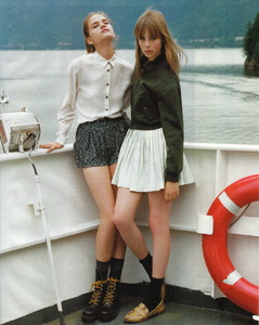 edie_urban_outfitters_late_fall_2011_urbanoutfitters_18.thumb.jpg.9afe118adaab1793194879199defc7be.jpg