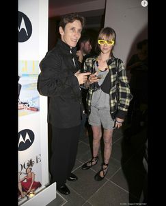 edie_vogue90_serpentine_8nov06_puretrend.thumb.jpg.eb10e4a5b1940a1b5b9ede461caf7bd3.jpg