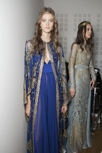 elie-saab-hc-bks-m-rf17-0958.thumb.jpg.166dc21f8b597941fe3baebf9e23f762.jpg