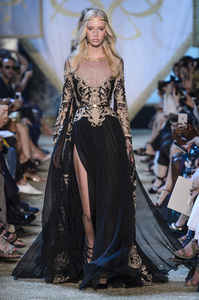 elie-saab-hc-rf17-0016.thumb.jpg.0454b76c015b877c28772d6fccfa6c7a.jpg