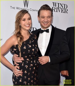 elizabeth-olsen-jeremy-renner-premiere-wind-river-in-la-03.jpg