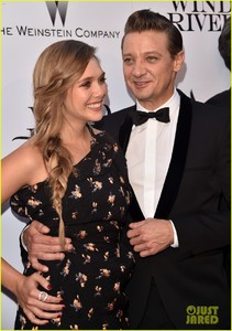 elizabeth-olsen-jeremy-renner-premiere-wind-river-in-la-17.jpg