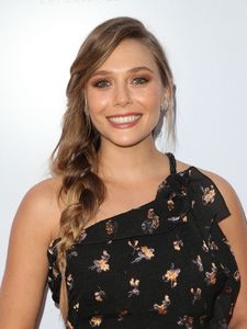 elizabeth-olsen-wind-river-premiere-in-los-angeles-07-26-2017-10.jpg