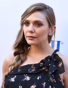 elizabeth-olsen-wind-river-premiere-in-los-angeles-07-26-2017-18.jpg