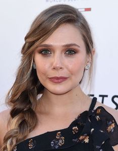 elizabeth-olsen-wind-river-premiere-in-los-angeles-07-26-2017-19.jpg