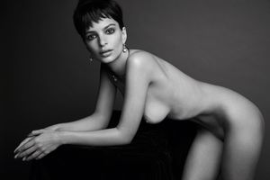 emily-ratajkowski_the-love-magazine_patrick-demarchelier.thumb.jpg.e013859460df9057332ed51c8b21358c.jpg