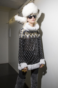 gaultier-hc-bks-m-rf17-1818.thumb.jpg.cda9e9a882c09be5f4499ca86b425396.jpg