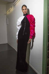 gaultier-hc-bks-m-rf17-1834.thumb.jpg.161449adccbf46901d7fa109c89c1315.jpg