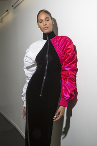 gaultier-hc-bks-m-rf17-1836.thumb.jpg.3a10e2e777e883382cc6f05bc51f1c60.jpg