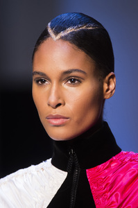 gaultier-hc-clp-rf17-1690.thumb.jpg.ebceb48f158db3c9f3072a5ba49a8cae.jpg