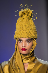 gaultier-hc-clp-rf17-1722.thumb.jpg.b03426cde042a933543535a8f521f488.jpg