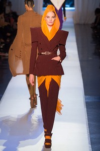 gaultier-hc-rf17-0790.thumb.jpg.d096871be262684e74498f2ca881111e.jpg