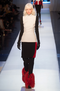 gaultier-hc-rf17-0832.thumb.jpg.1b4b1728674eaa8ed848d5b1109bd0cd.jpg