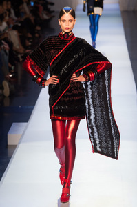 gaultier-hc-rf17-0951.thumb.jpg.c8d8dba2f97f50c544059c63ec67a480.jpg