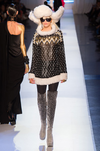 gaultier-hc-rf17-1186.thumb.jpg.085b97196015d6d5adc65eb3ce1ef129.jpg