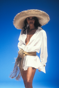 giafranco-ferre-ss-1992-1.thumb.png.cd87289ce13e6b187f981ef194f6dc22.png