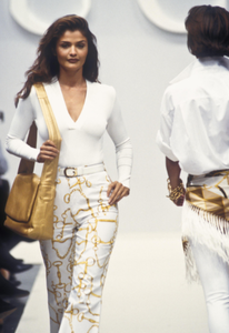 gucci-ss-1993-8.thumb.png.ab7512cbb3b24219abe4e77dfe1e911e.png
