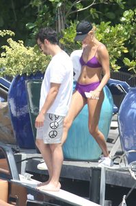 hailey-baldwin-in-bikini-boat-trip-with-joe-jonas-and-wilmer-valderrama-miami-07-07-2017-12.jpg