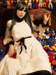 hannahteare_2009_tatler-edie-campbell-06.jpg