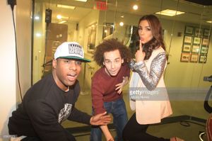 host-dj-whoo-kid-host-sam-roberts-and-miss-universe-olivia-culpo-the-picture-id159067576.jpg