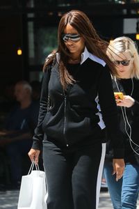 iman-abdulmajid-out-shopping-in-new-york-05-16-2.jpg