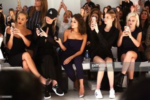 jasmine-sanders-alana-hadid-olivia-culpo-whitney-port-and-kaya-the-picture-id601063838.jpg