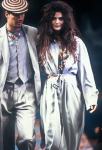 jean-paul-gaultier-ss-1991-2.thumb.png.e4d3128b2ee9e3153f10fb50b4f2d325.png