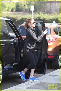 jennifer-garner-emerges-after-reports-confrontation-24.jpg