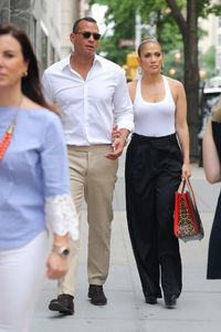 jennifer-lopez-and-alex-rodriguez-on-the-way-to-dinner-at-kappo-masa-restaurant-in-nyc-07-06-2017-13.jpg