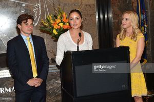 joseph-weilgus-actress-olivia-culpo-and-kate-tylis-speak-during-the-picture-id527696772.jpg