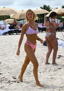 joy-corrigan-and-kristyna-schickova-in-bikinis-at-the-beach-in-miami-07-19-2017-10.jpg