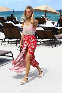 joy-corrigan-and-kristyna-schickova-in-bikinis-at-the-beach-in-miami-07-19-2017-12.jpg