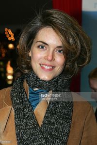 julie-andrieu-attends-the-premiere-of-et-si-cetait-vrai-in-paris-picture-id525086584.jpg
