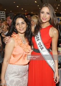jyoti-singhvi-ceo-of-jyoti-new-york-and-miss-usa-2012-olivia-culpo-picture-id147238254.jpg