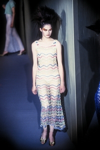 karl-lagerfeld-ss-1997-1.thumb.jpg.c05e47157c91c07ac85dc3eda0c9794d.jpg