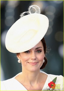 kate-middleton-prince-william-last-post-ceremony-04.jpg