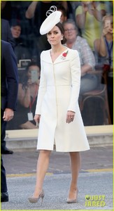 kate-middleton-prince-william-last-post-ceremony-09.jpg